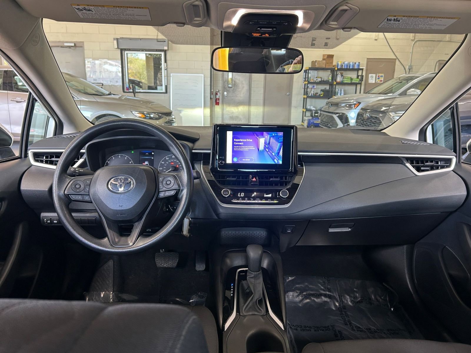 Thumbnail: 2025 Toyota Corolla - 31