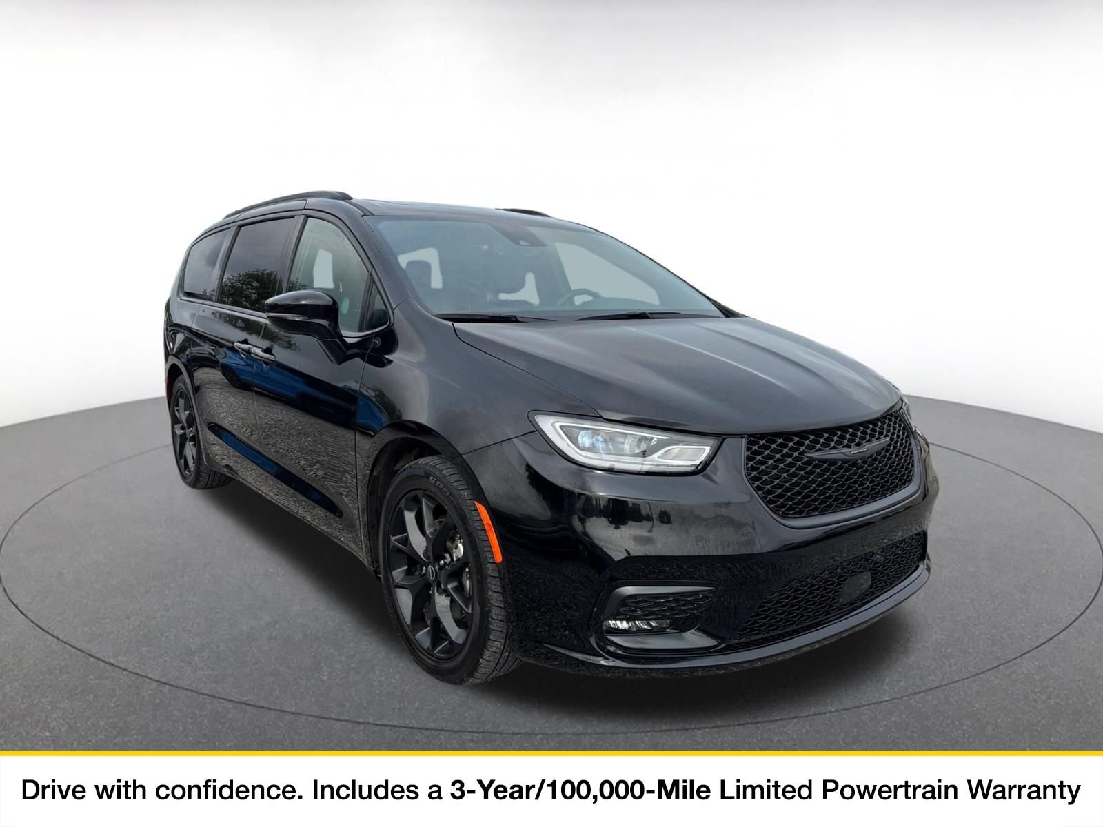 Thumbnail: 2025 Chrysler Pacifica - 1