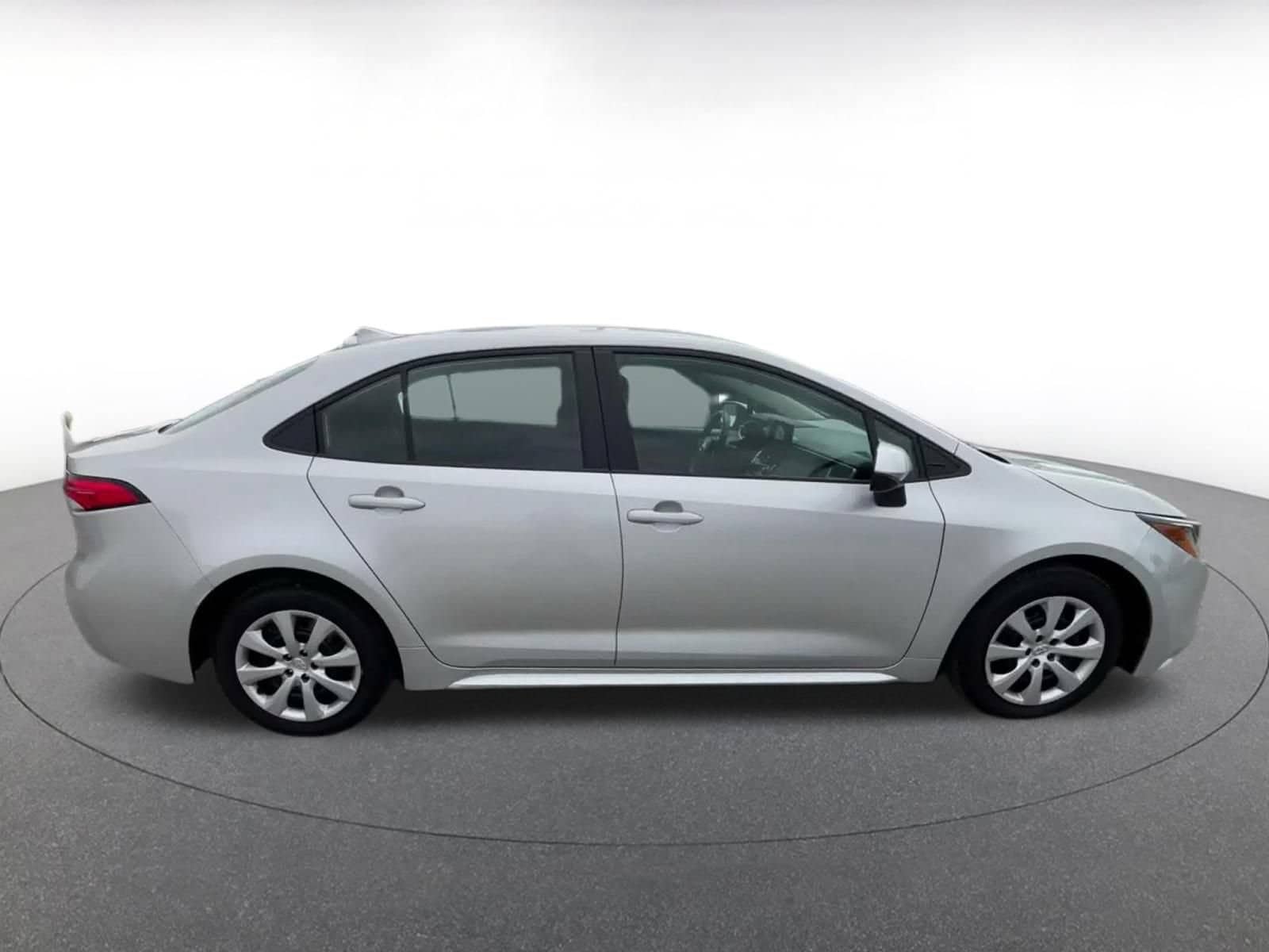 Thumbnail: 2025 Toyota Corolla - 13