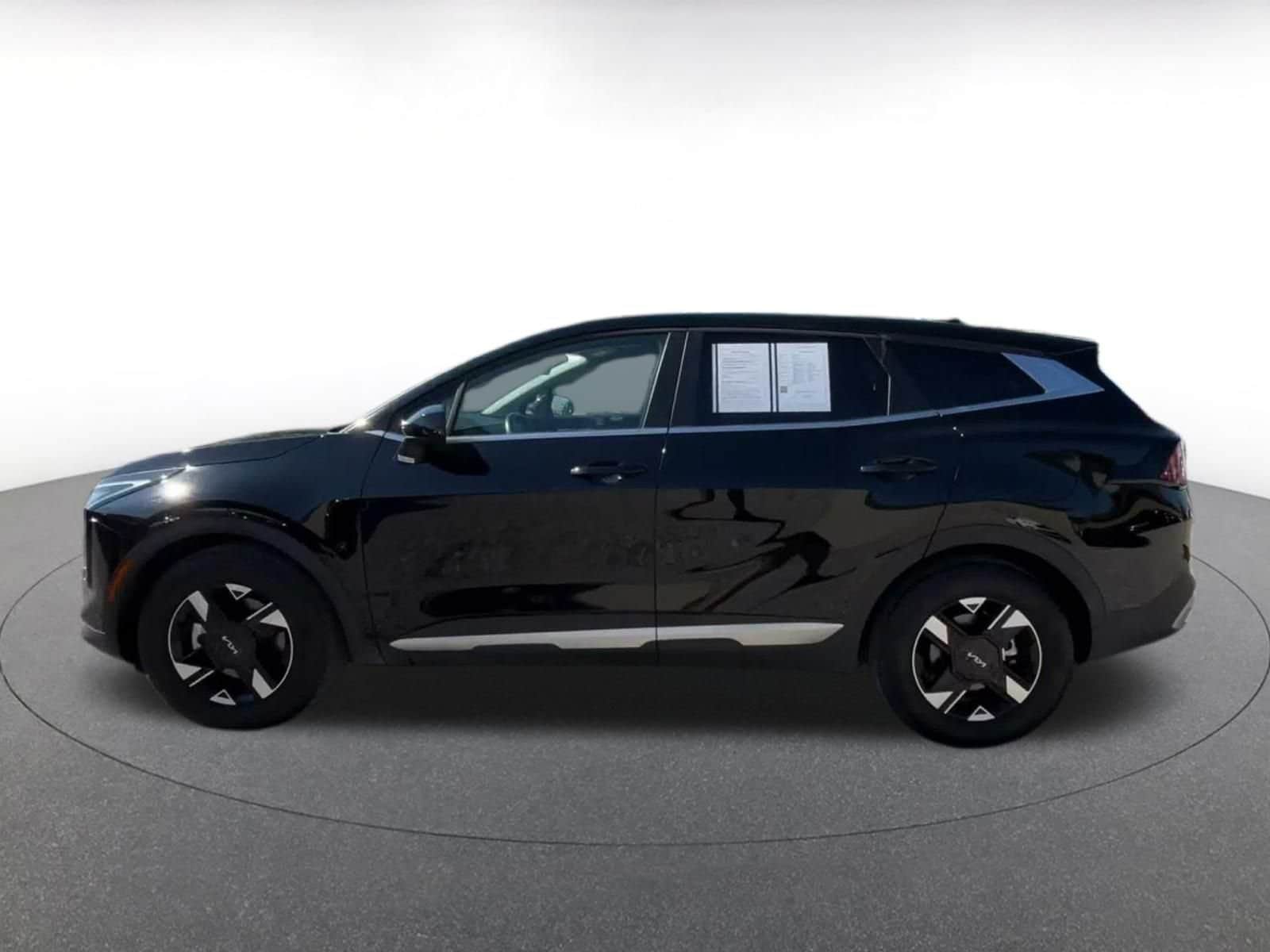 Thumbnail: 2026 Kia Sportage - 8