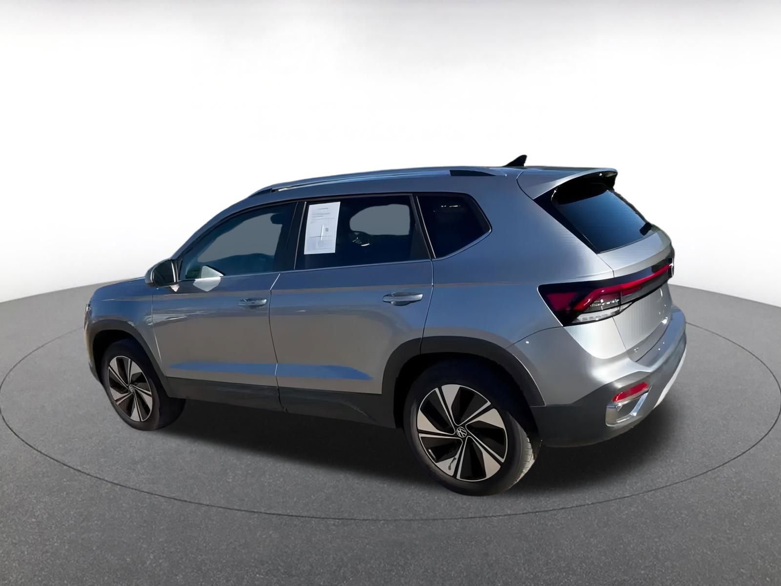 Thumbnail: 2025 Volkswagen Taos - 11