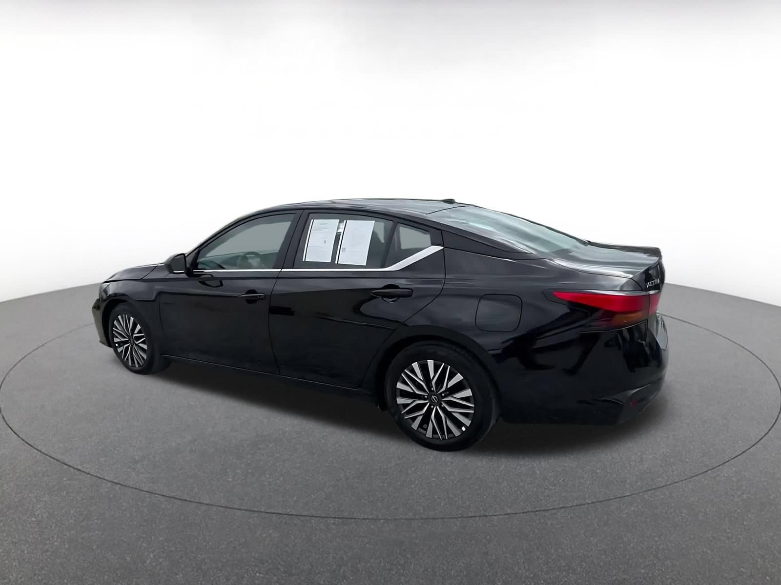 Thumbnail: 2026 Nissan Altima - 9