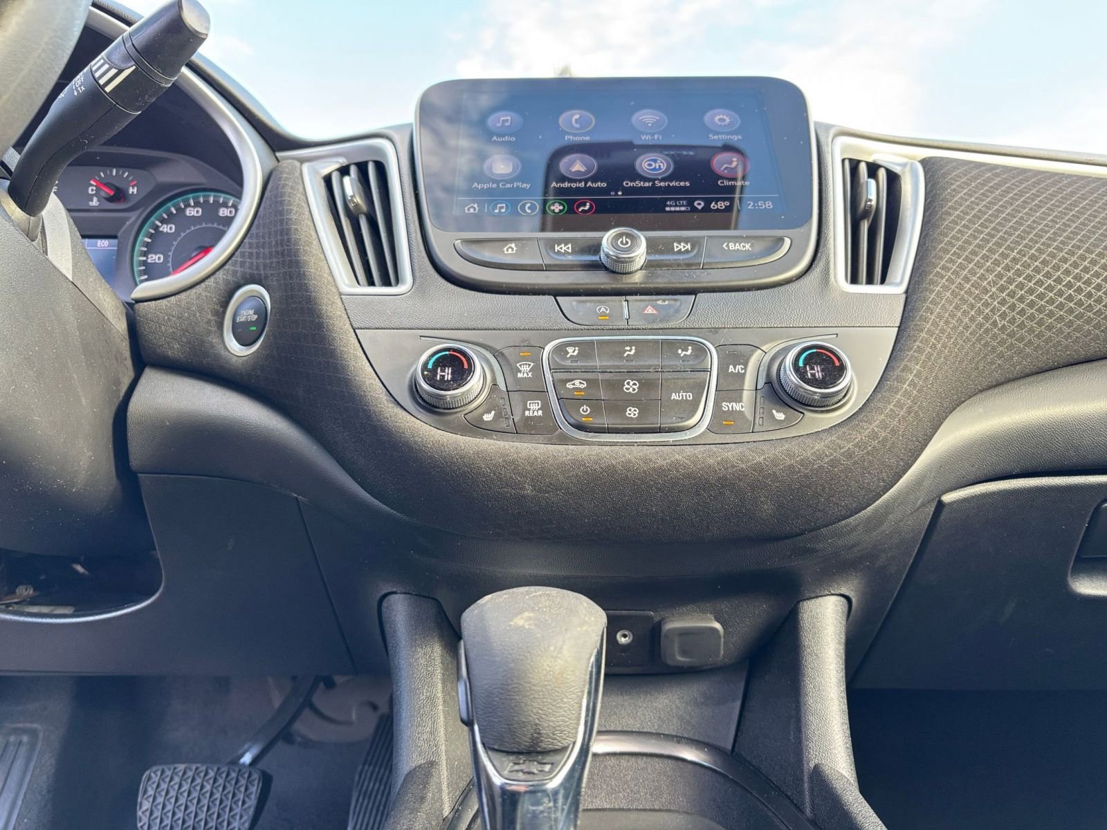 Thumbnail: 2024 Chevrolet Malibu - 18