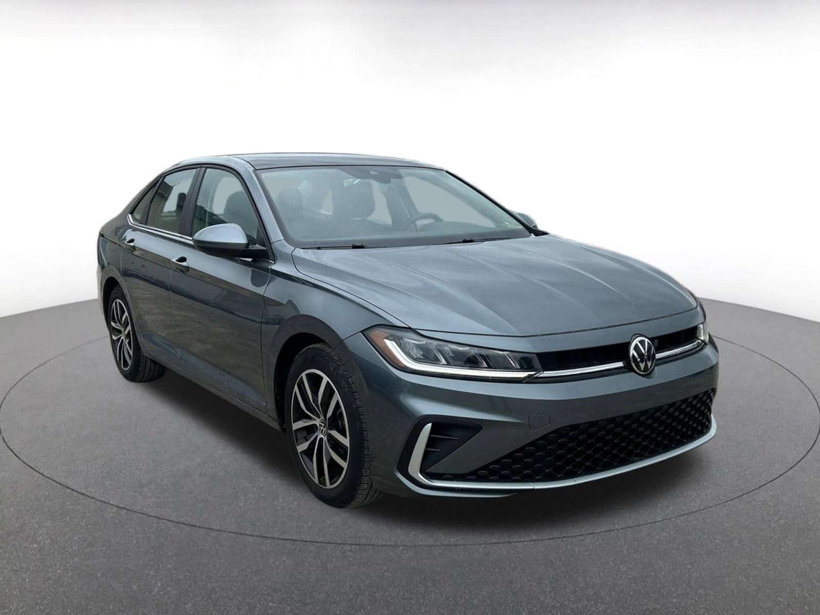 Thumbnail: 2025 Volkswagen Jetta - 1