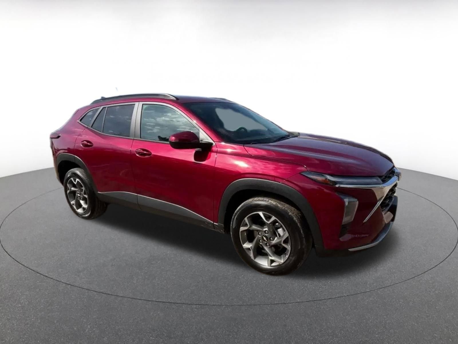 Thumbnail: 2025 Chevrolet Trax - 2