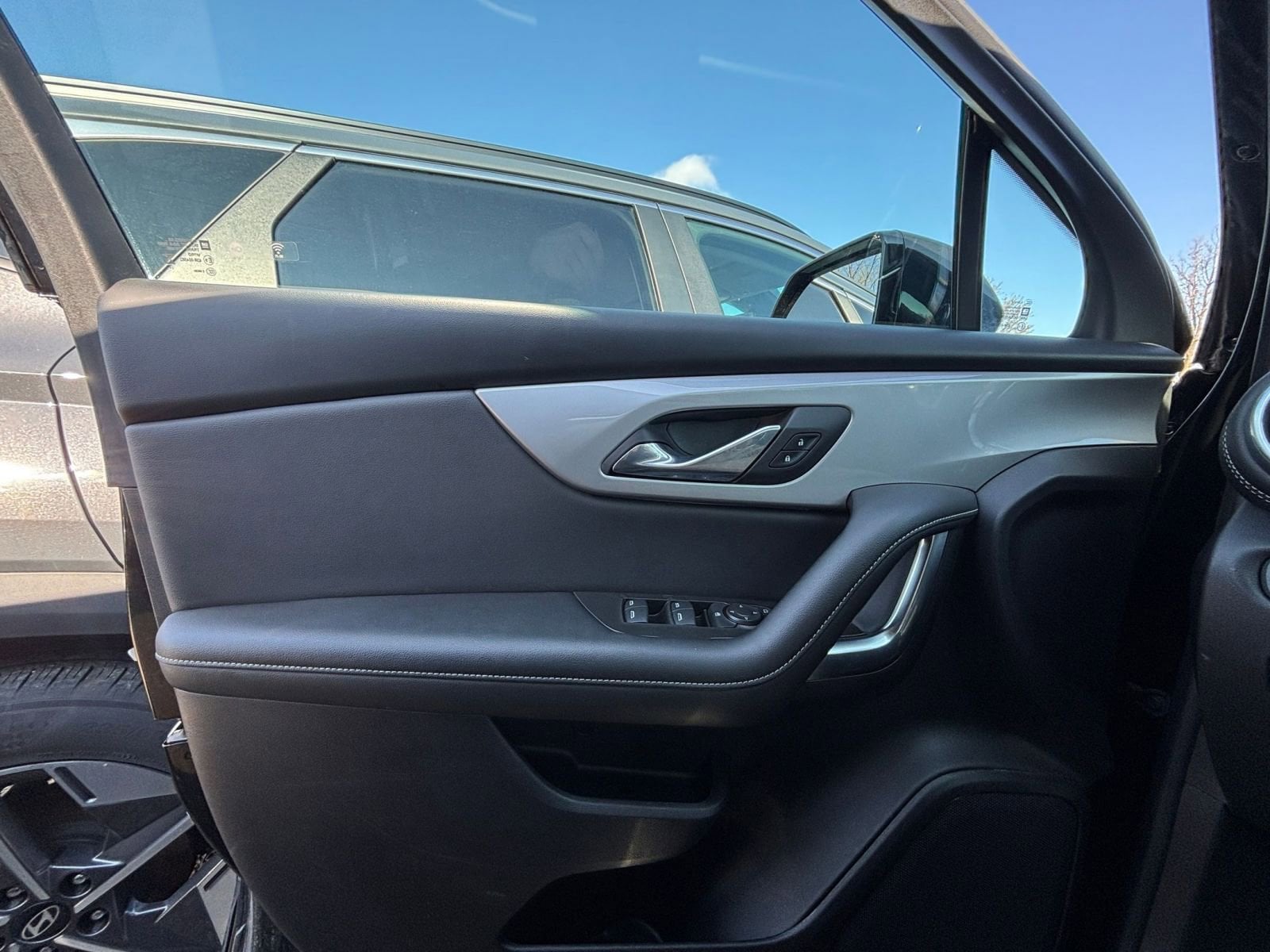 Thumbnail: 2025 Chevrolet Blazer - 18