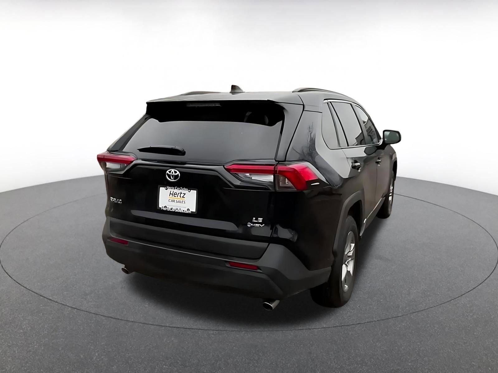 Thumbnail: 2025 Toyota RAV4 - 15