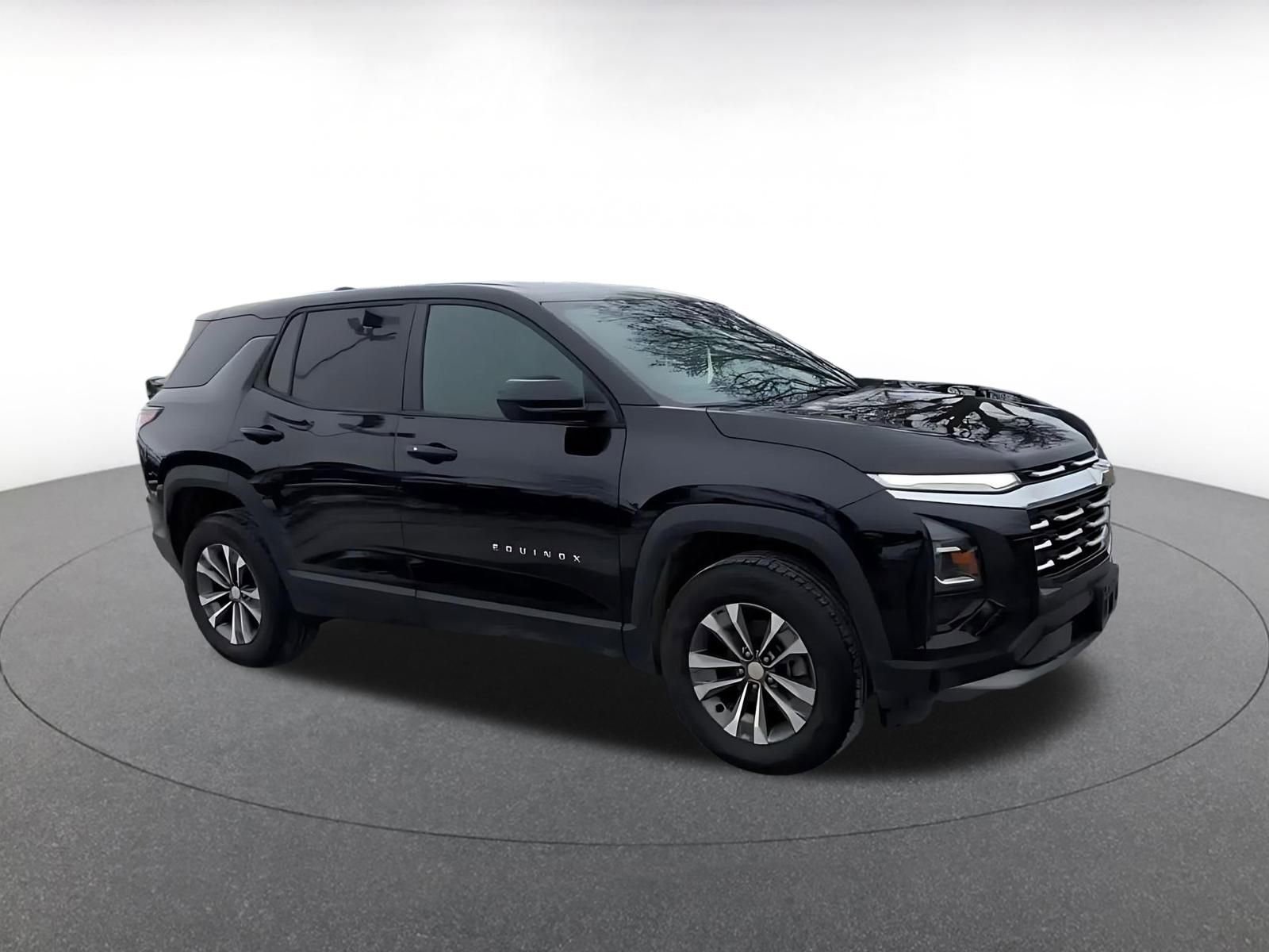 Thumbnail: 2025 Chevrolet Equinox - 2