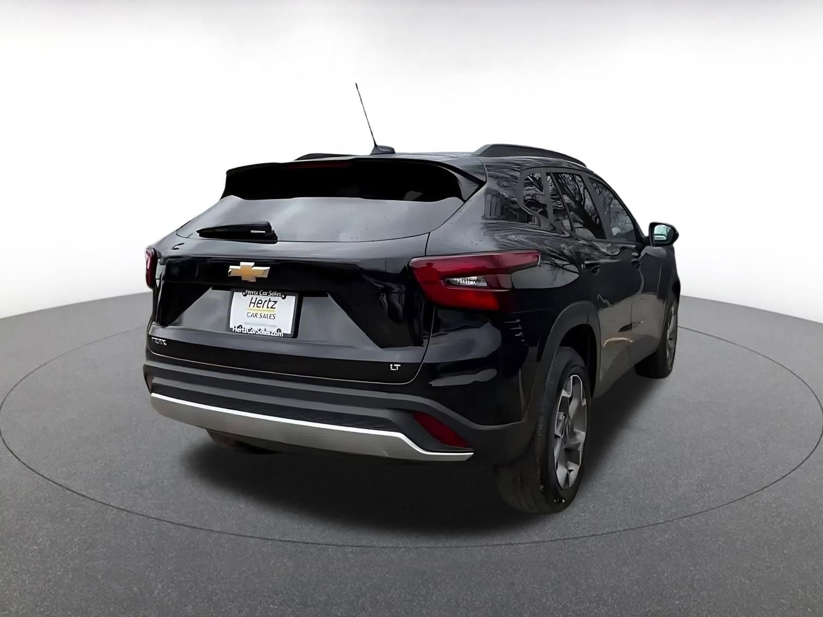 Thumbnail: 2025 Chevrolet Trax - 14