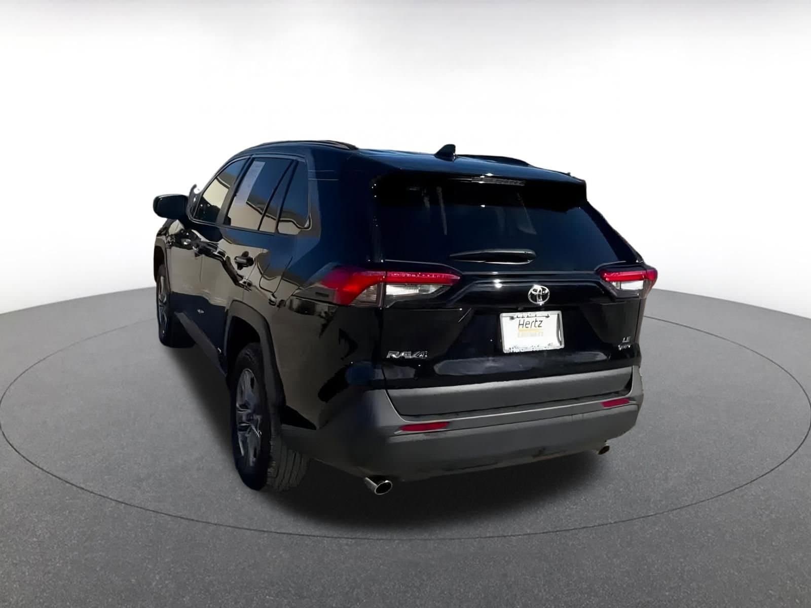 Thumbnail: 2025 Toyota RAV4 - 11