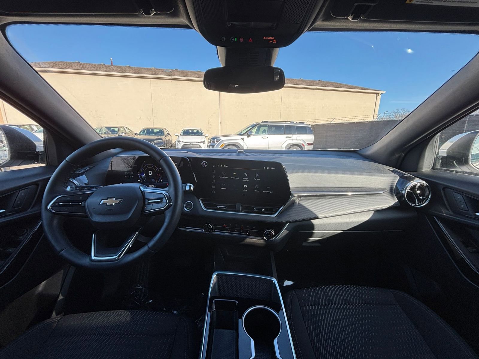 Thumbnail: 2025 Chevrolet Equinox - 32