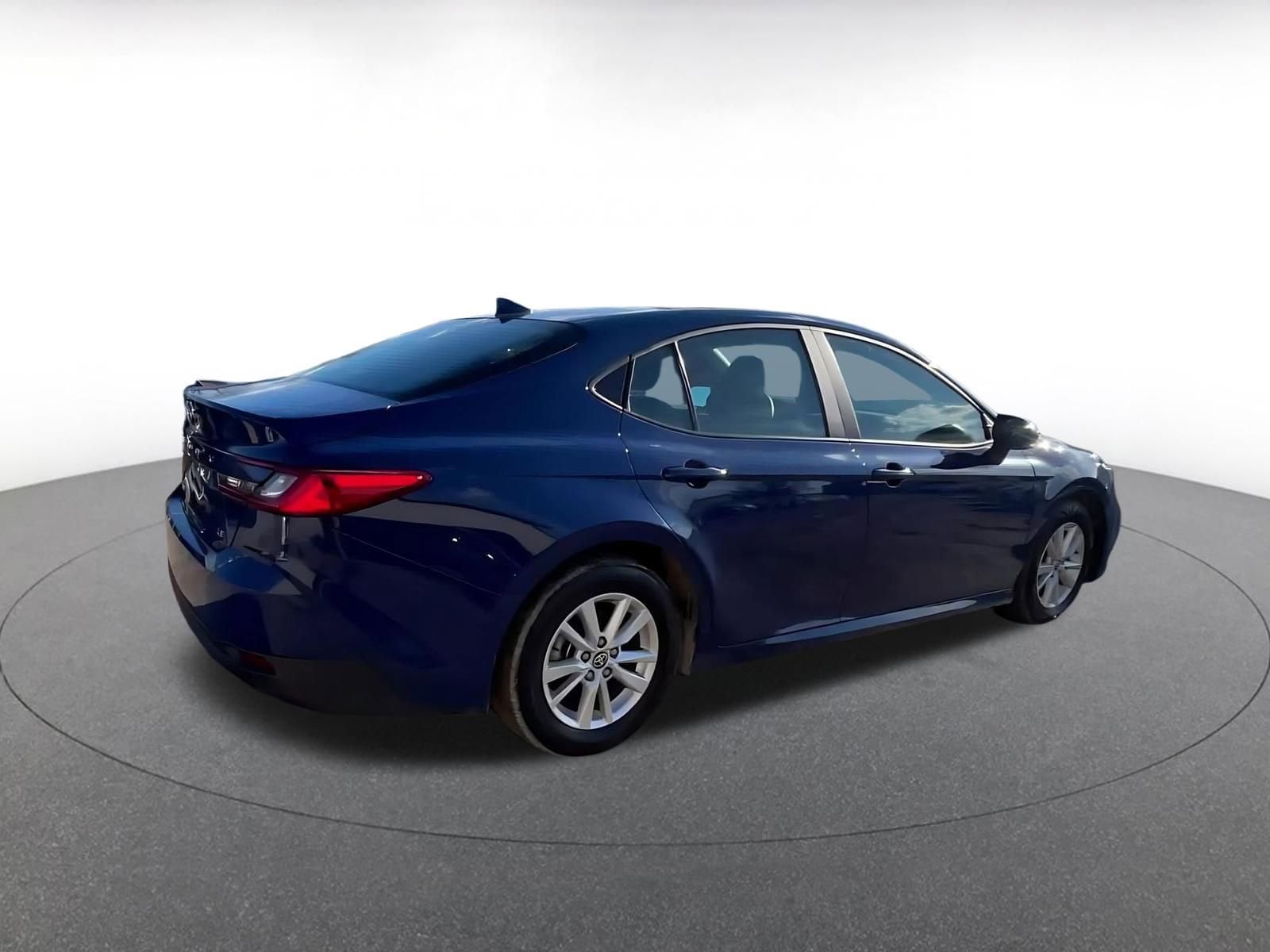 Thumbnail: 2025 Toyota Camry - 15