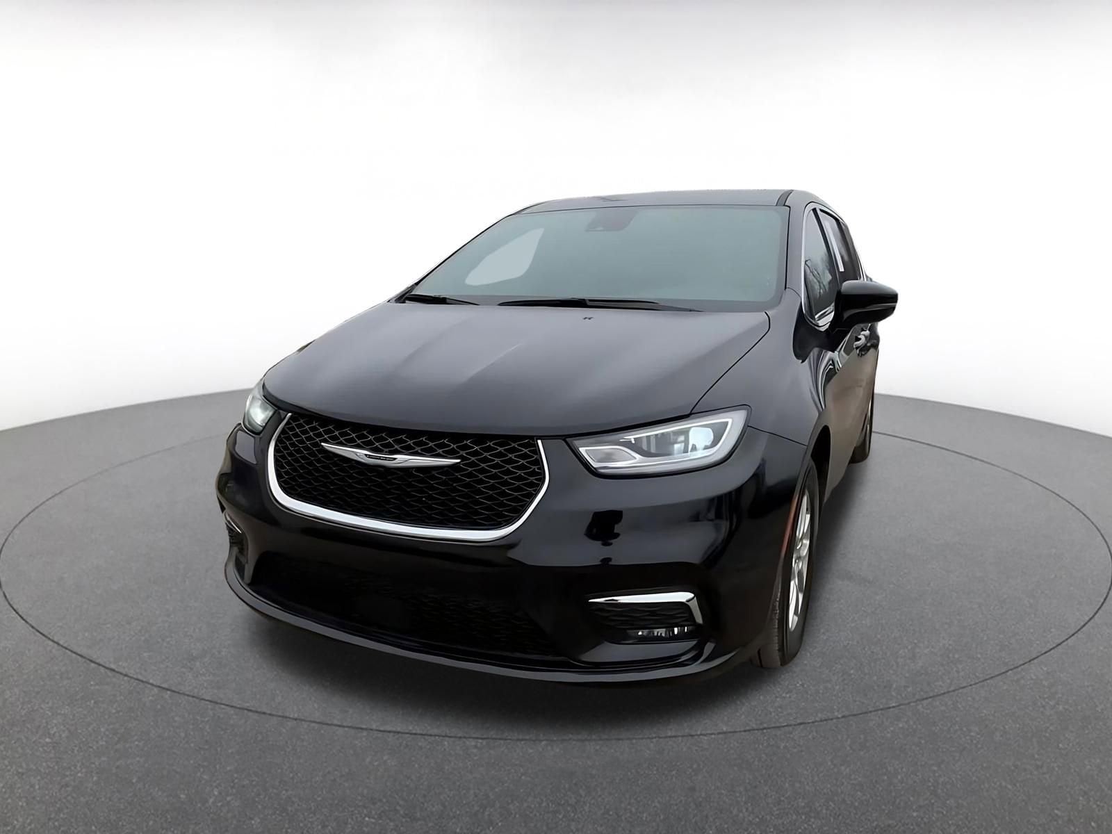 Thumbnail: 2025 Chrysler Pacifica - 7