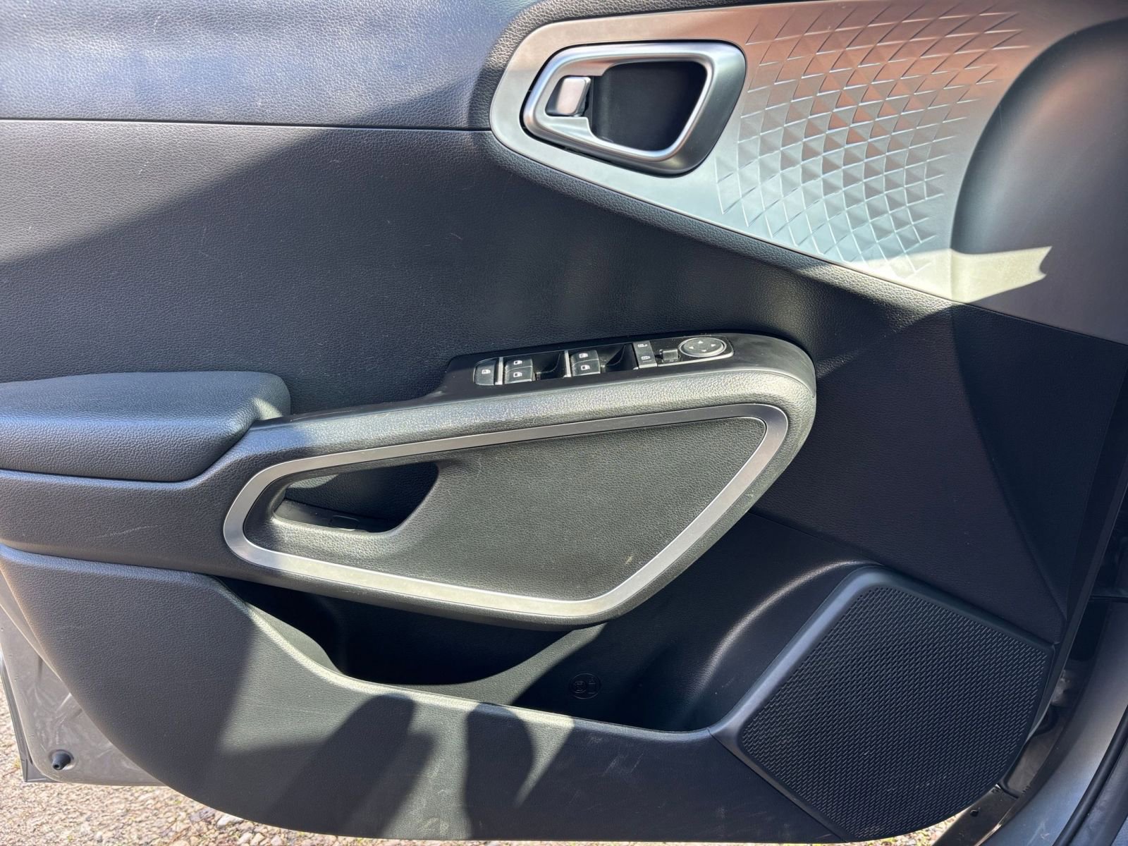 Thumbnail: 2025 Kia Soul - 18