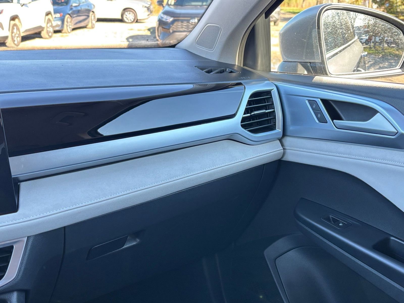 Thumbnail: 2025 Volkswagen Taos - 35