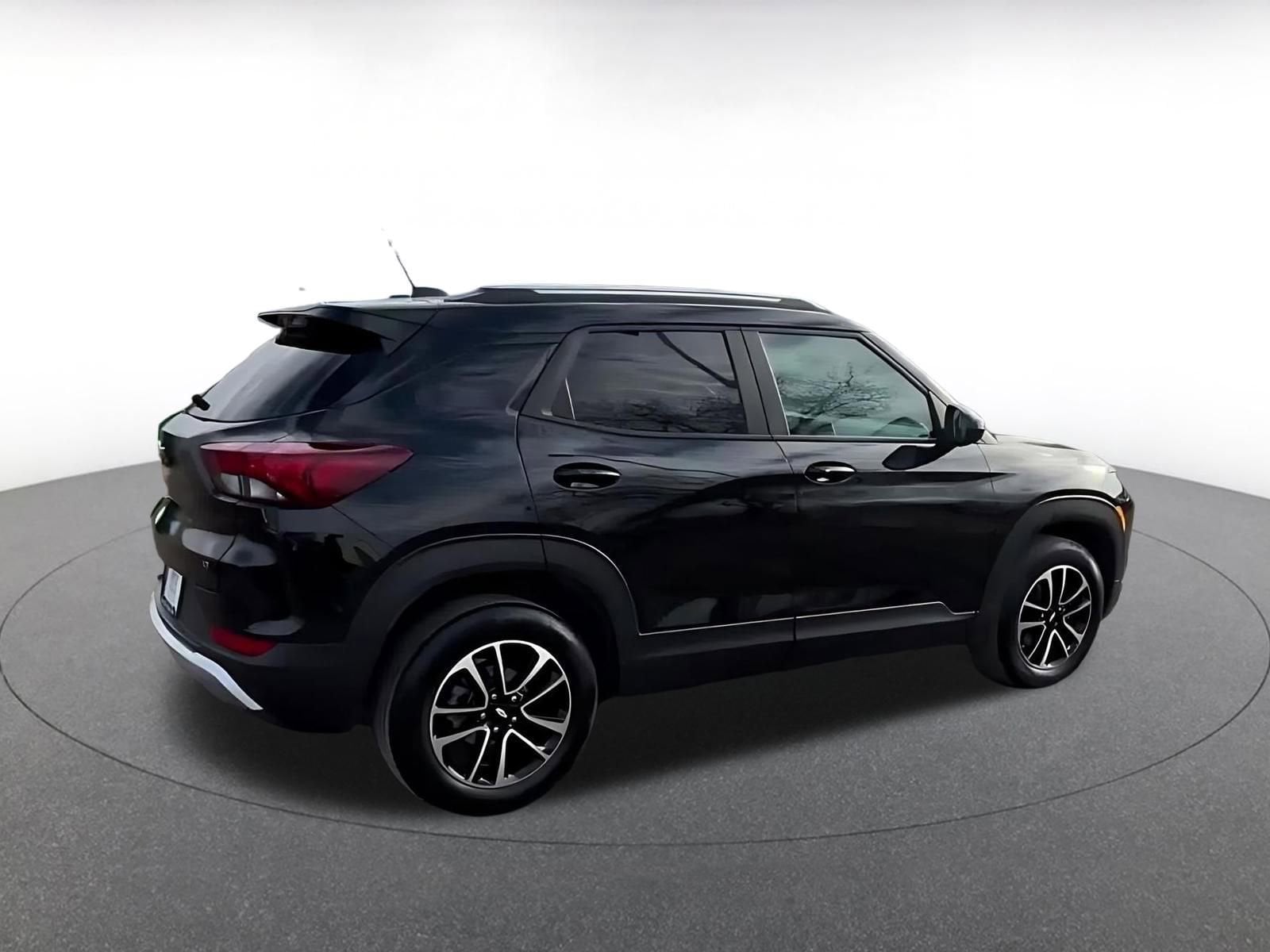 Thumbnail: 2025 Chevrolet TrailBlazer - 15