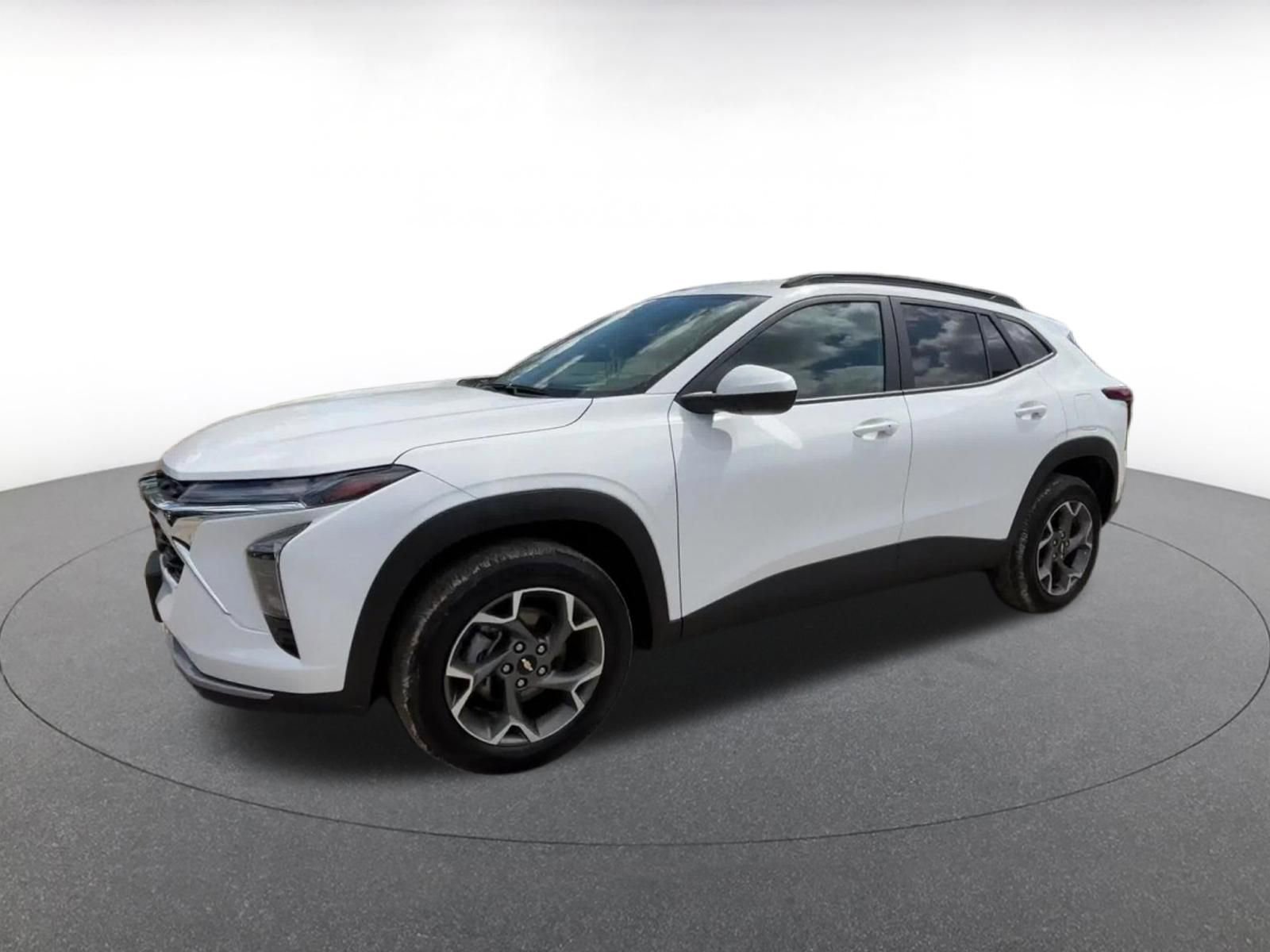 Thumbnail: 2025 Chevrolet Trax - 8