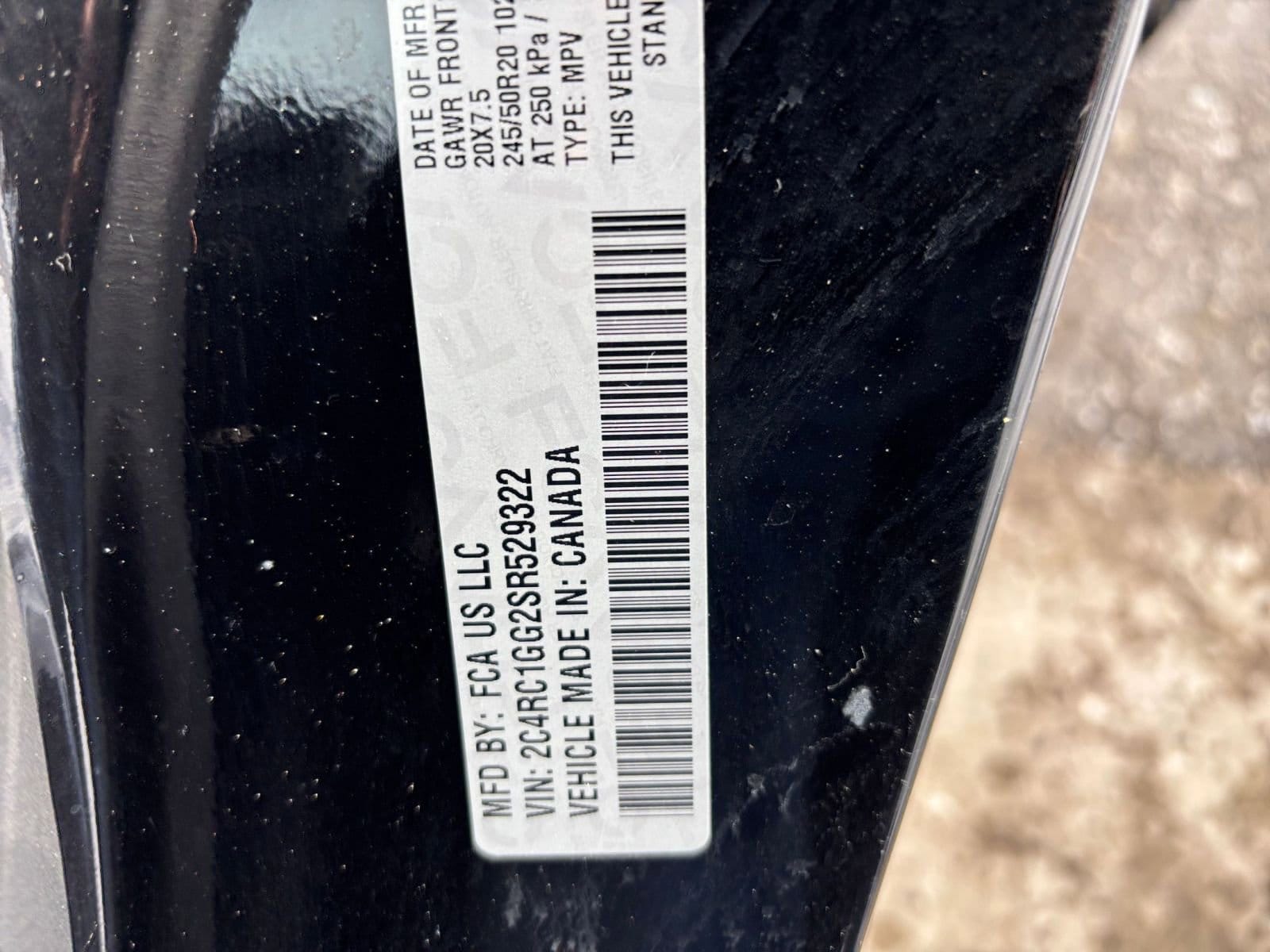 Thumbnail: 2025 Chrysler Pacifica - 34