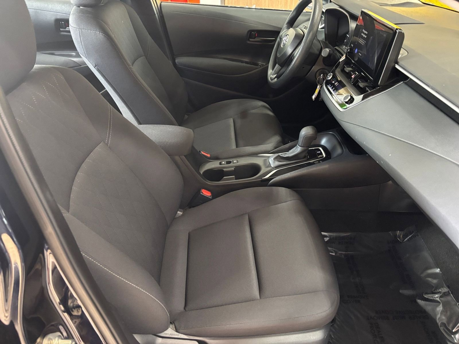 Thumbnail: 2025 Toyota Corolla - 25