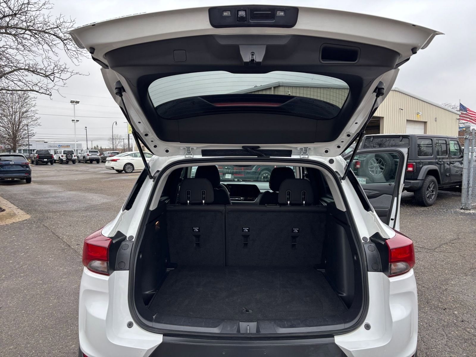 Thumbnail: 2025 Chevrolet TrailBlazer - 29