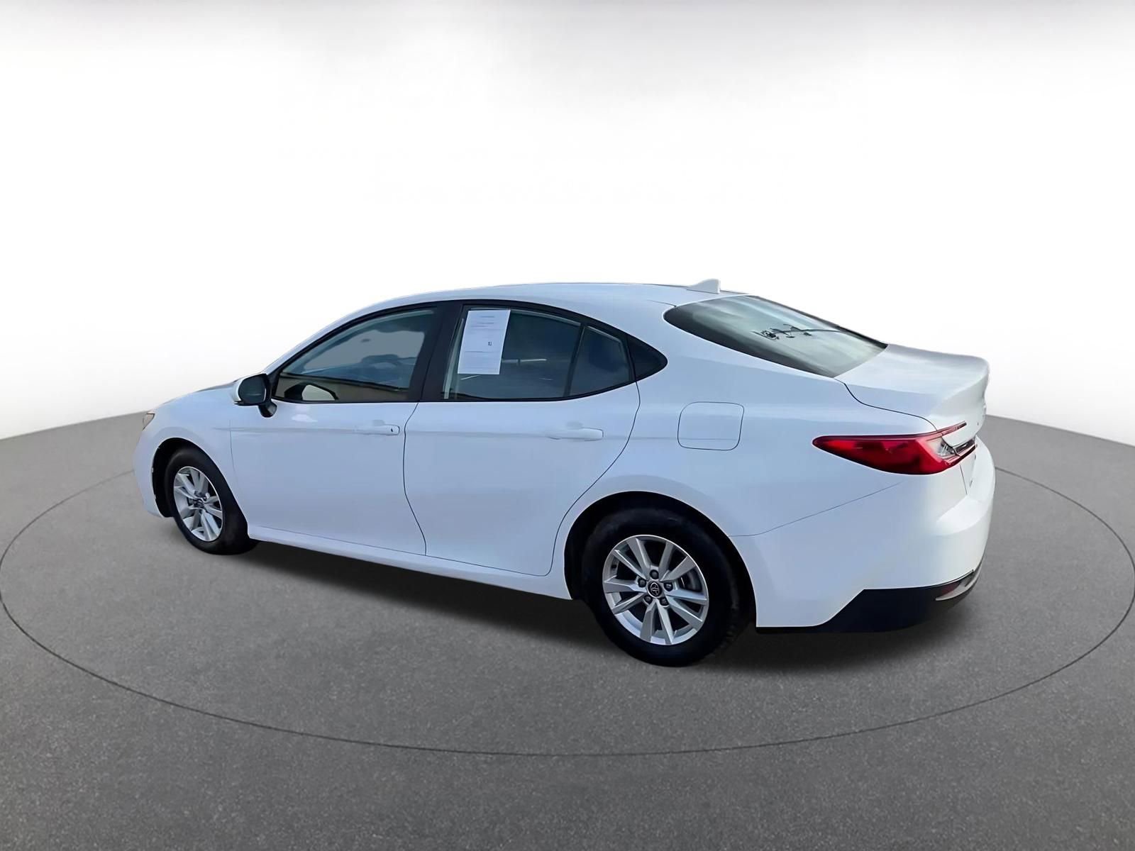 Thumbnail: 2025 Toyota Camry - 11