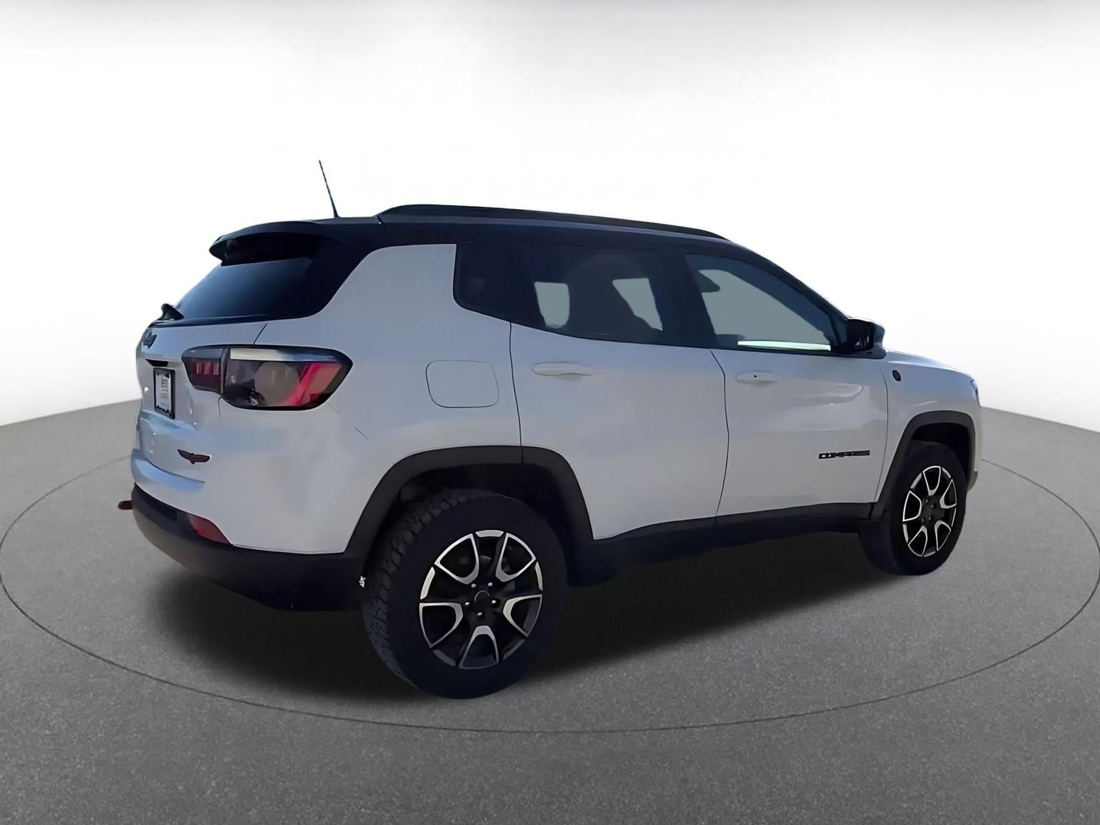 Thumbnail: 2025 Jeep Compass - 15