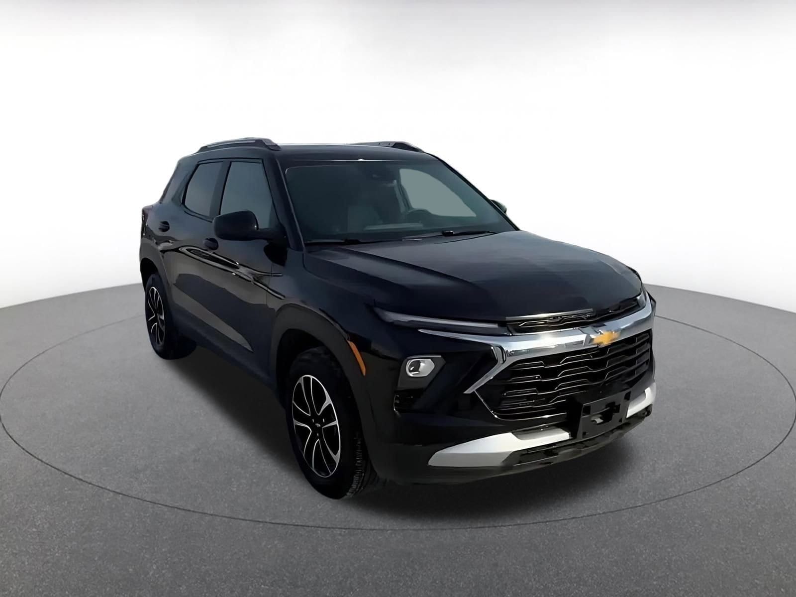 Thumbnail: 2025 Chevrolet TrailBlazer - 3