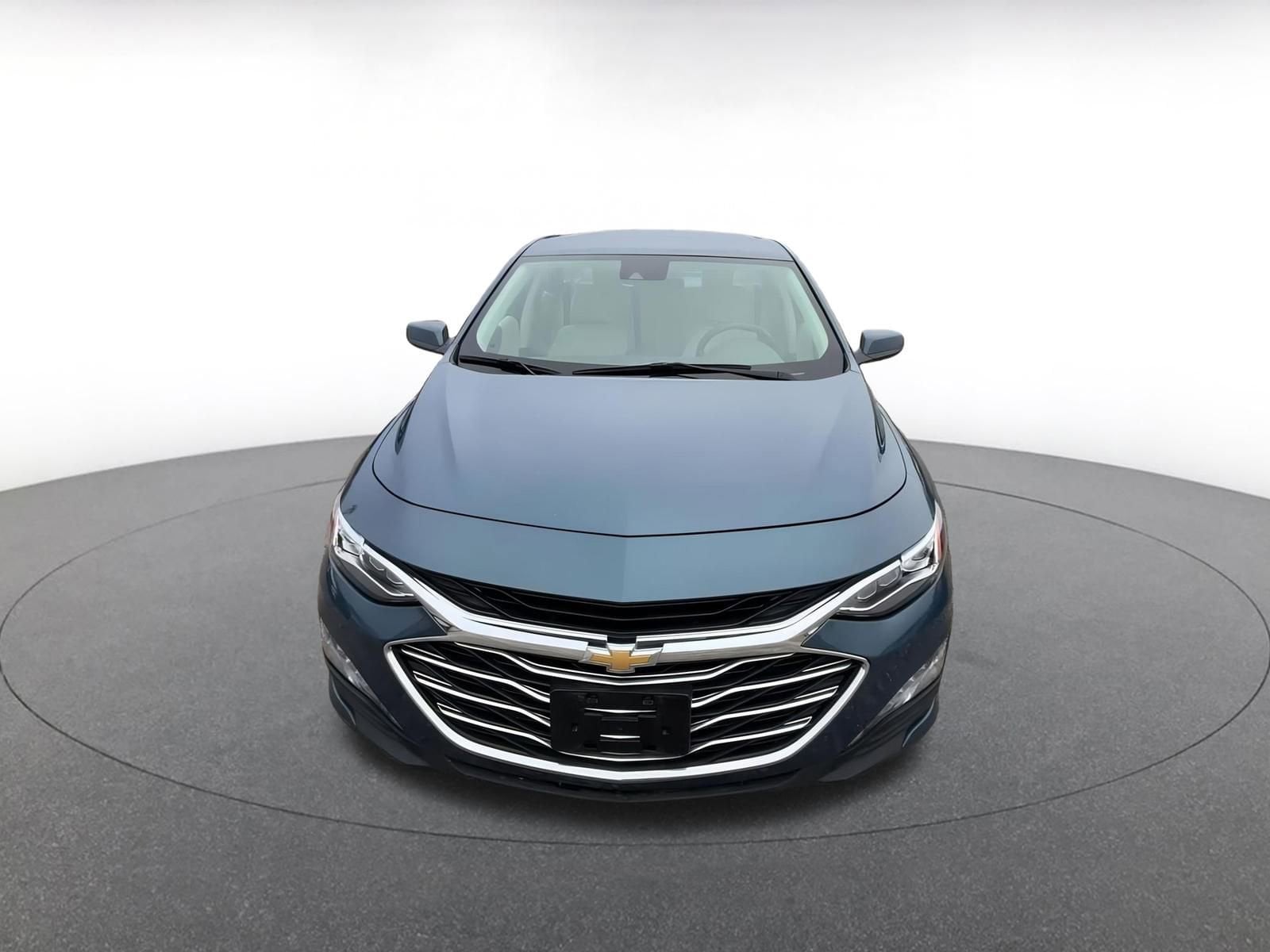 Thumbnail: 2024 Chevrolet Malibu - 4