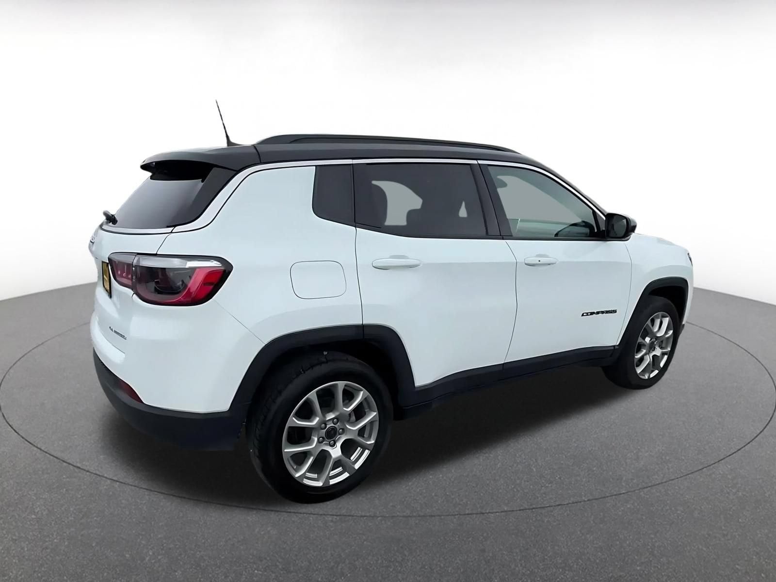 Thumbnail: 2025 Jeep Compass - 14