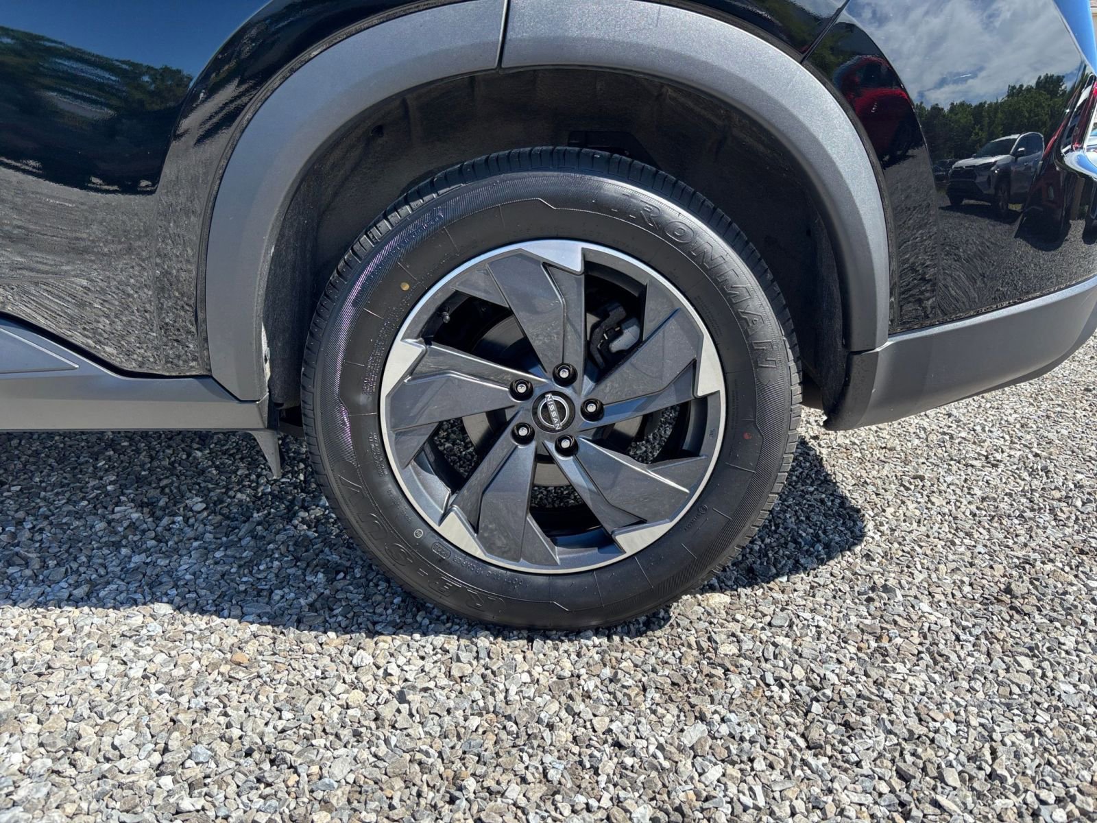 Thumbnail: 2025 Nissan Rogue - 32