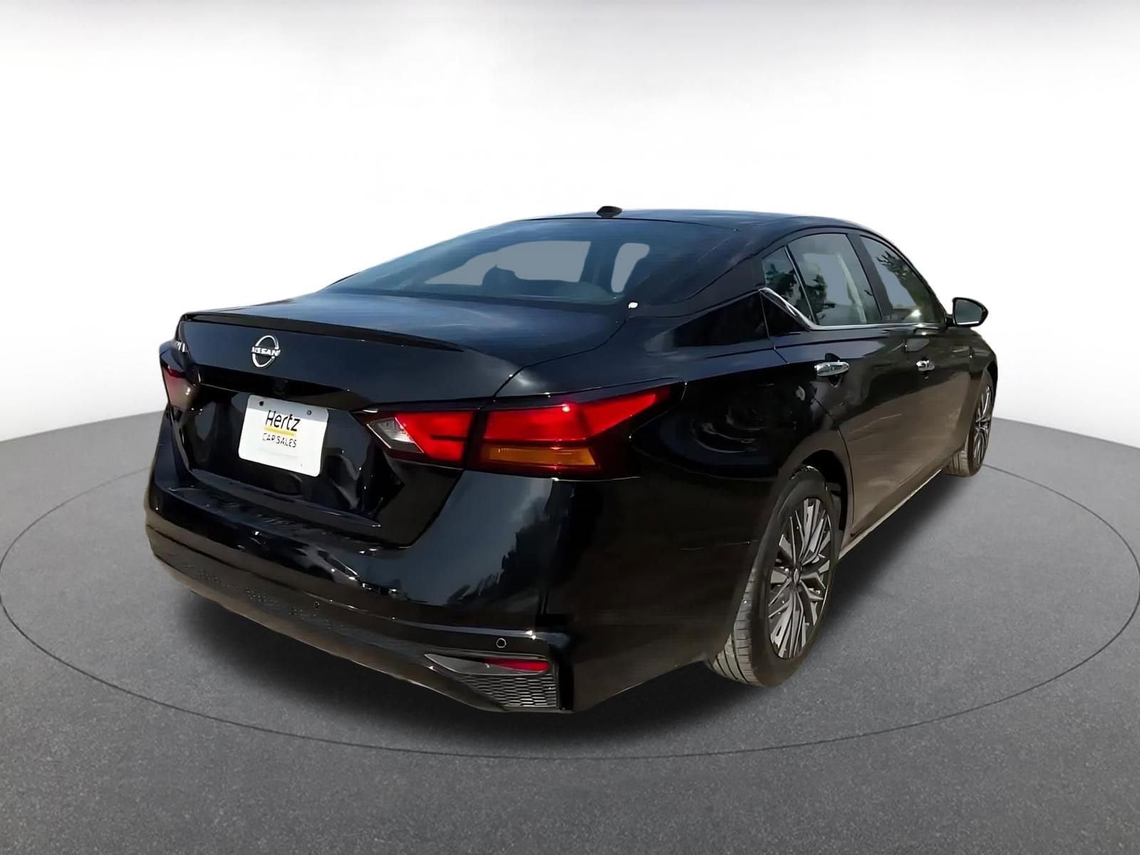 Thumbnail: 2025 Nissan Altima - 14