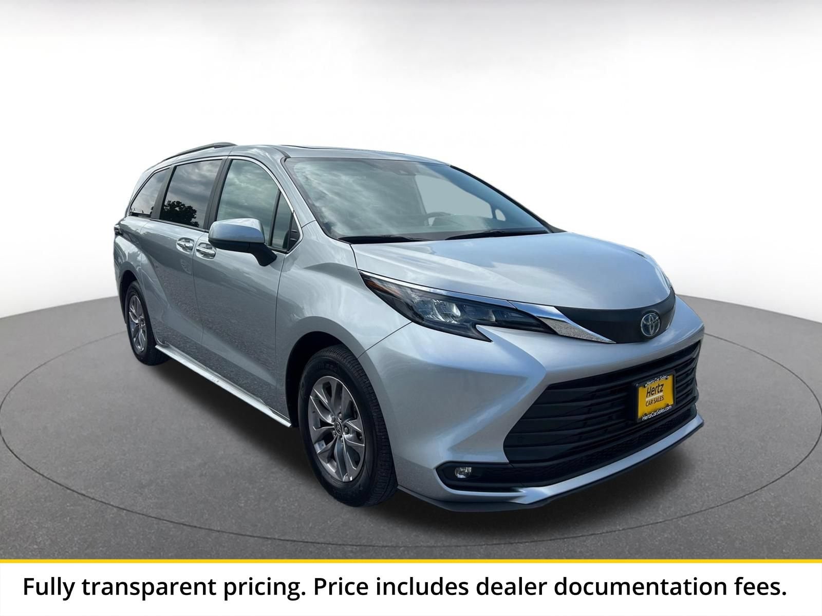 Thumbnail: 2025 Toyota Sienna - 1