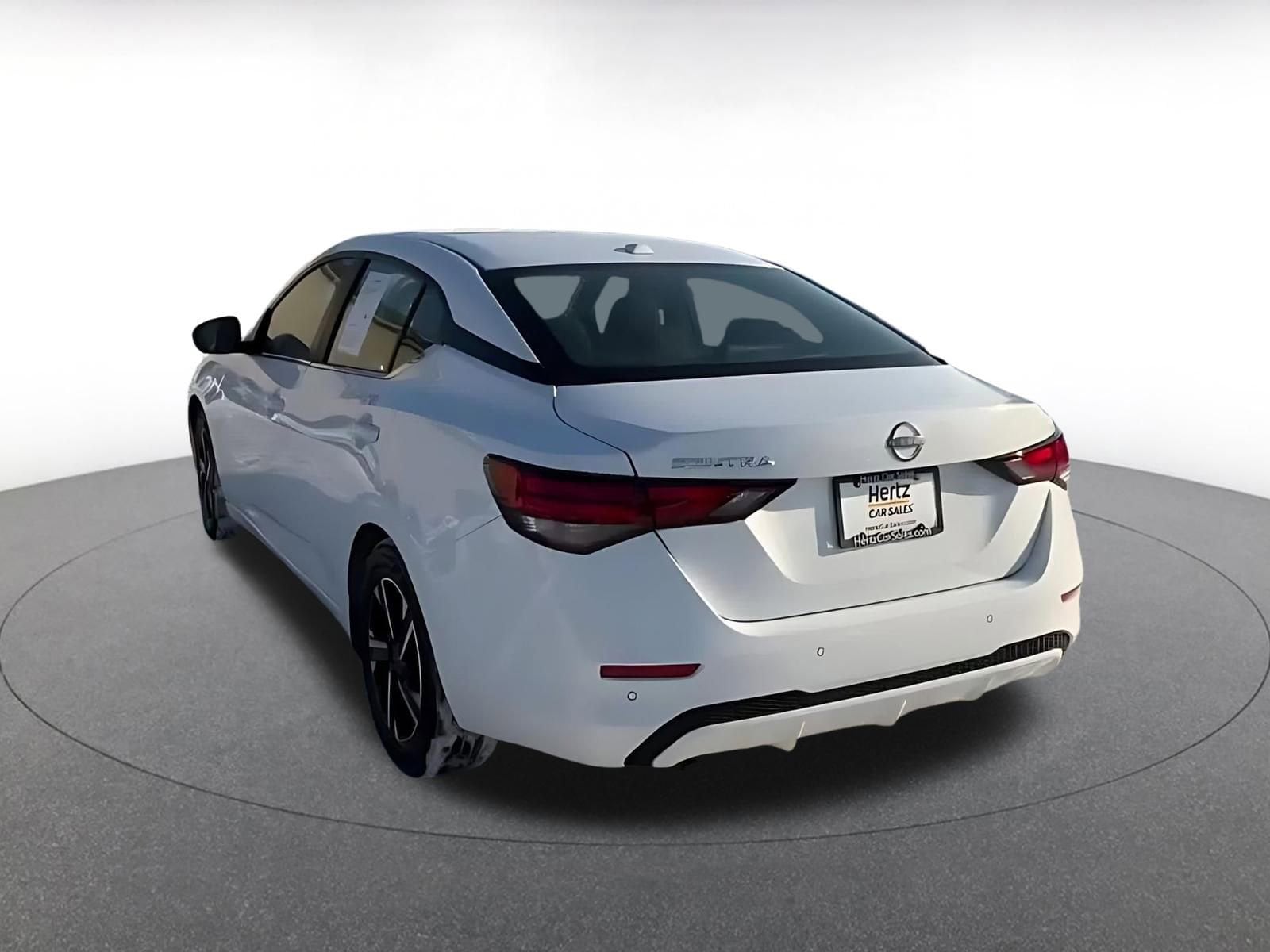 Thumbnail: 2025 Nissan Sentra - 11