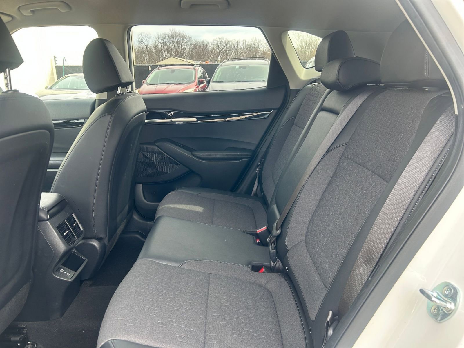 Thumbnail: 2025 Kia Seltos - 27