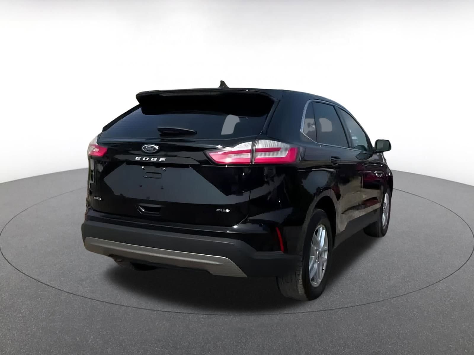 Thumbnail: 2023 Ford Edge - 14