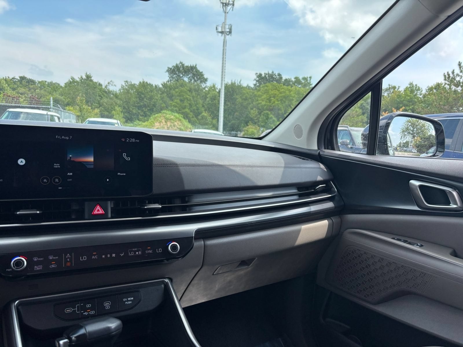 Thumbnail: 2026 Kia Carnival - 33