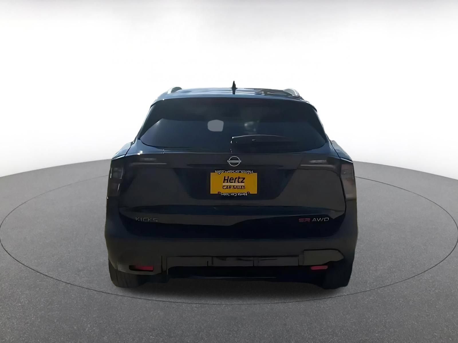 Thumbnail: 2026 Nissan Kicks - 12