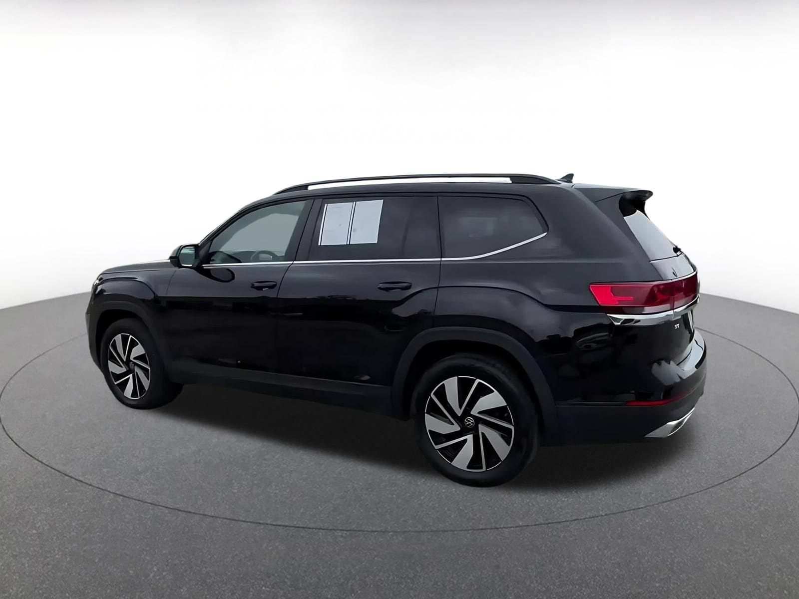 Thumbnail: 2026 Volkswagen Atlas - 9