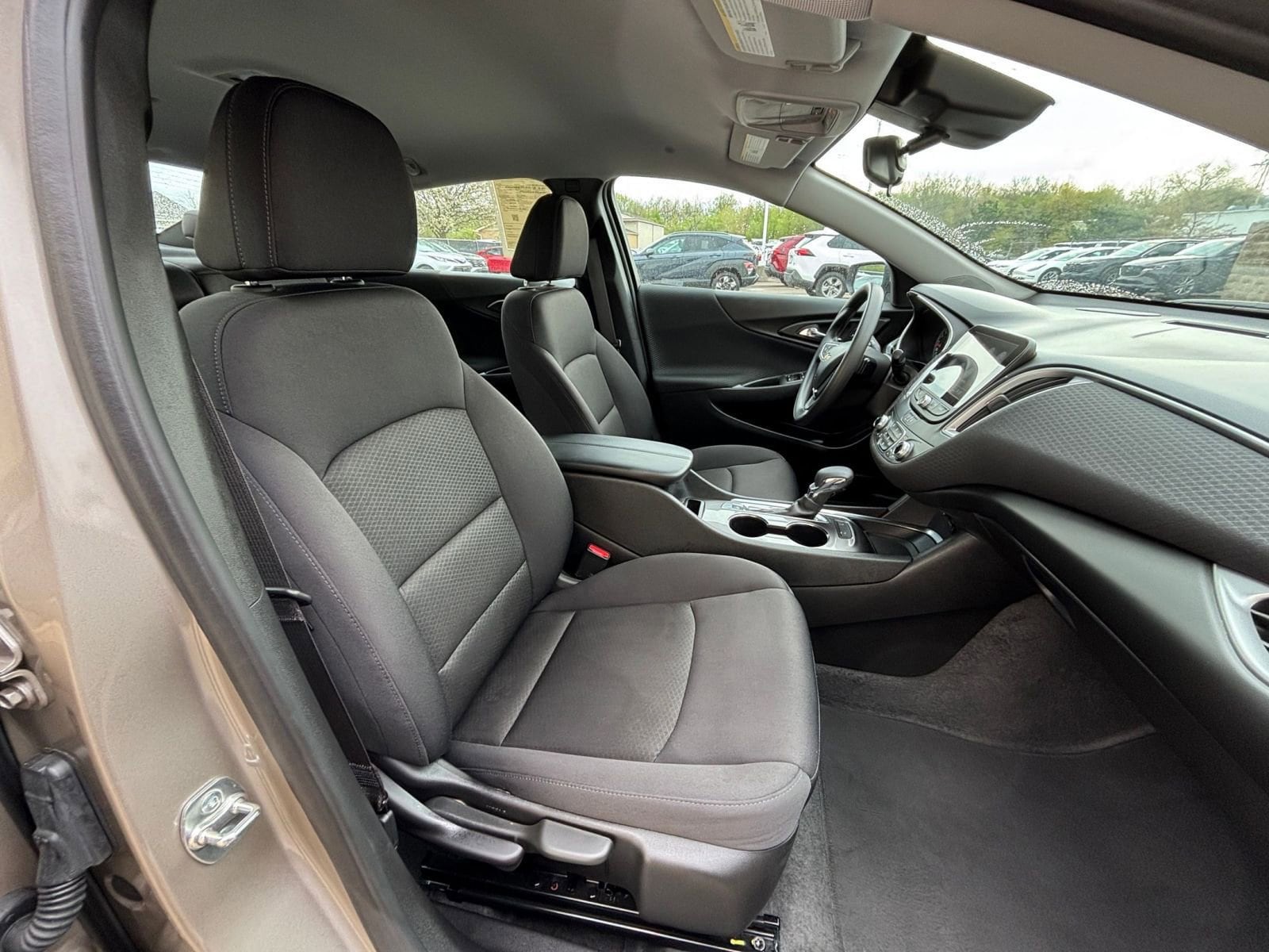 2024 Chevrolet Malibu LT 35