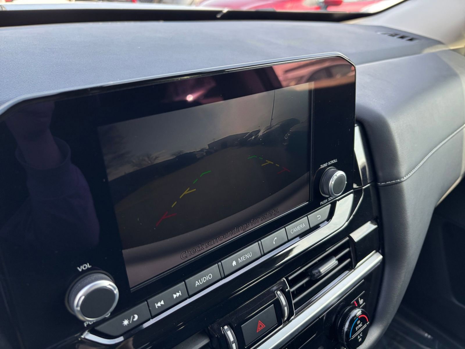 Thumbnail: 2025 Nissan Pathfinder - 25