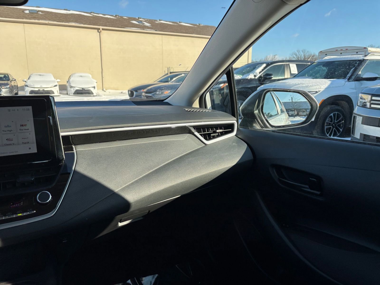 Thumbnail: 2025 Toyota Corolla - 34