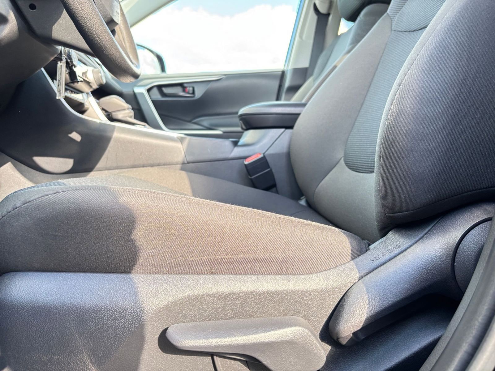 Thumbnail: 2025 Toyota RAV4 - 25