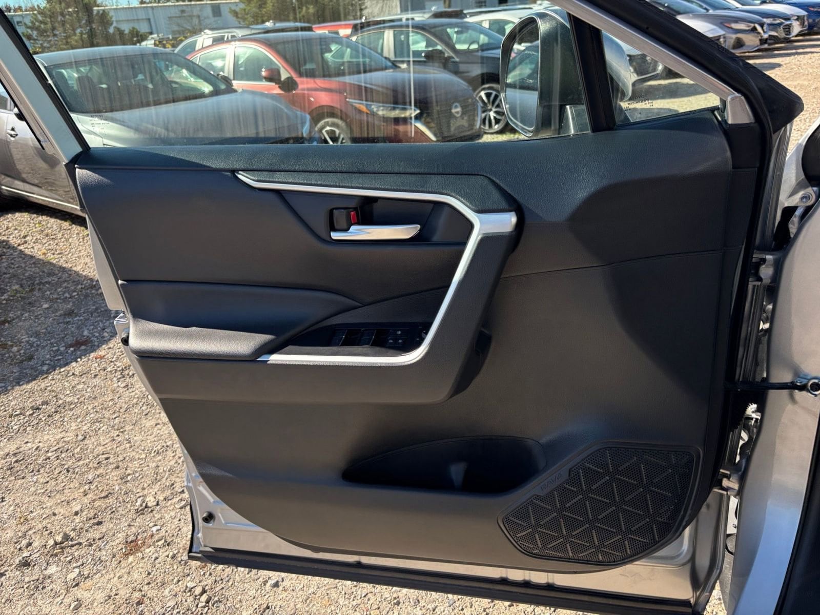 Thumbnail: 2025 Toyota RAV4 - 20