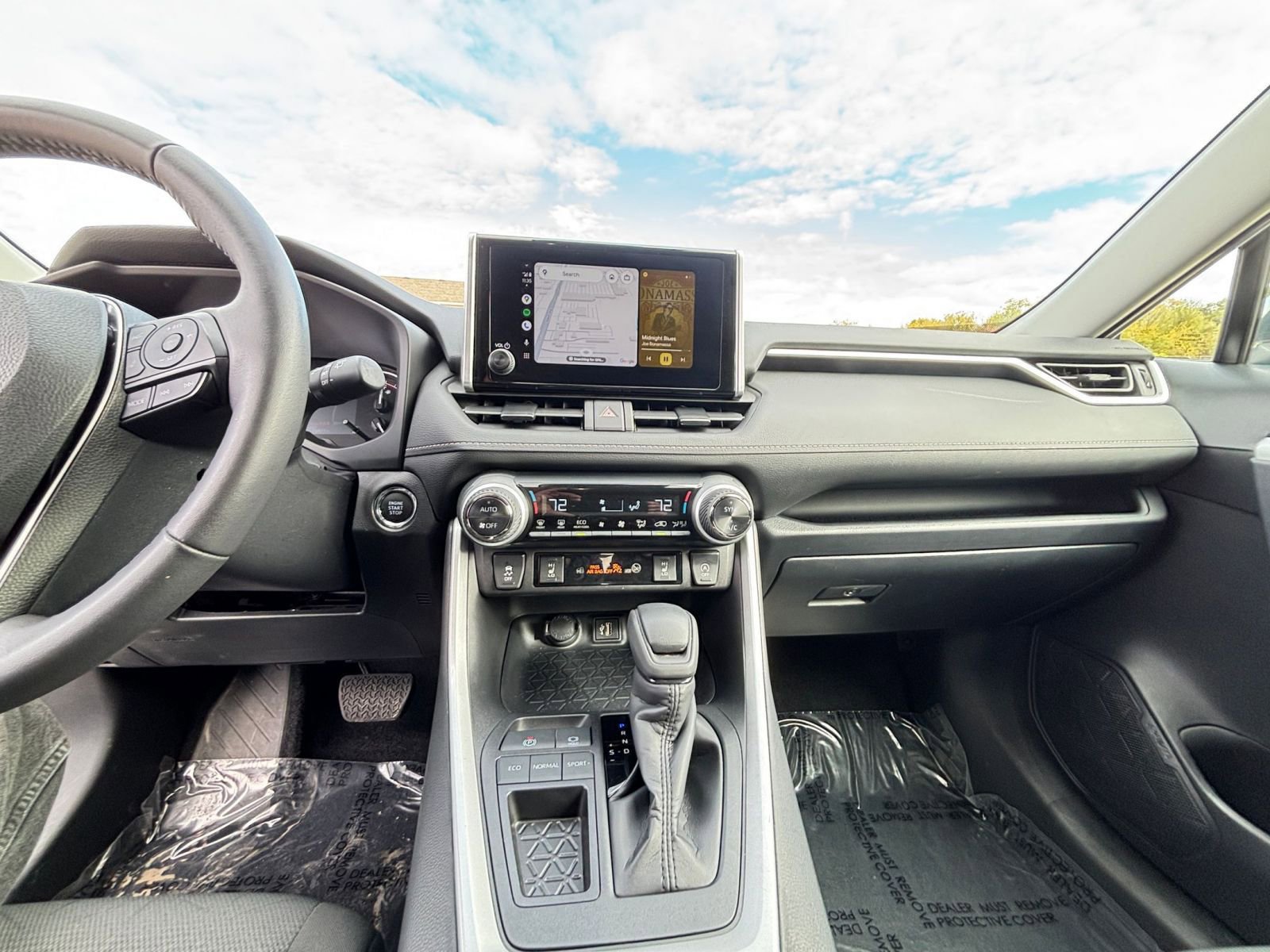 Thumbnail: 2025 Toyota RAV4 - 18