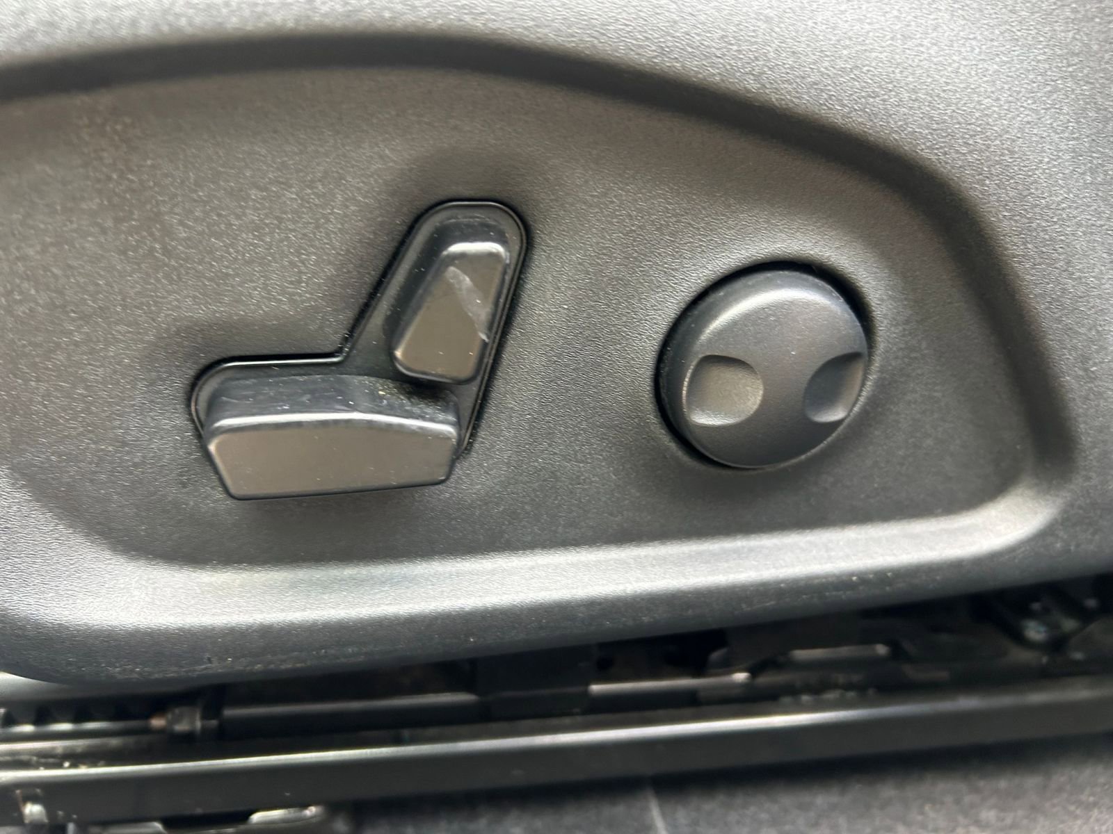 Thumbnail: 2025 Jeep Compass - 23