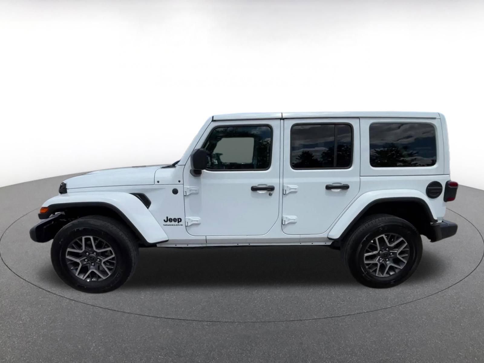 Thumbnail: 2025 Jeep Wrangler - 9
