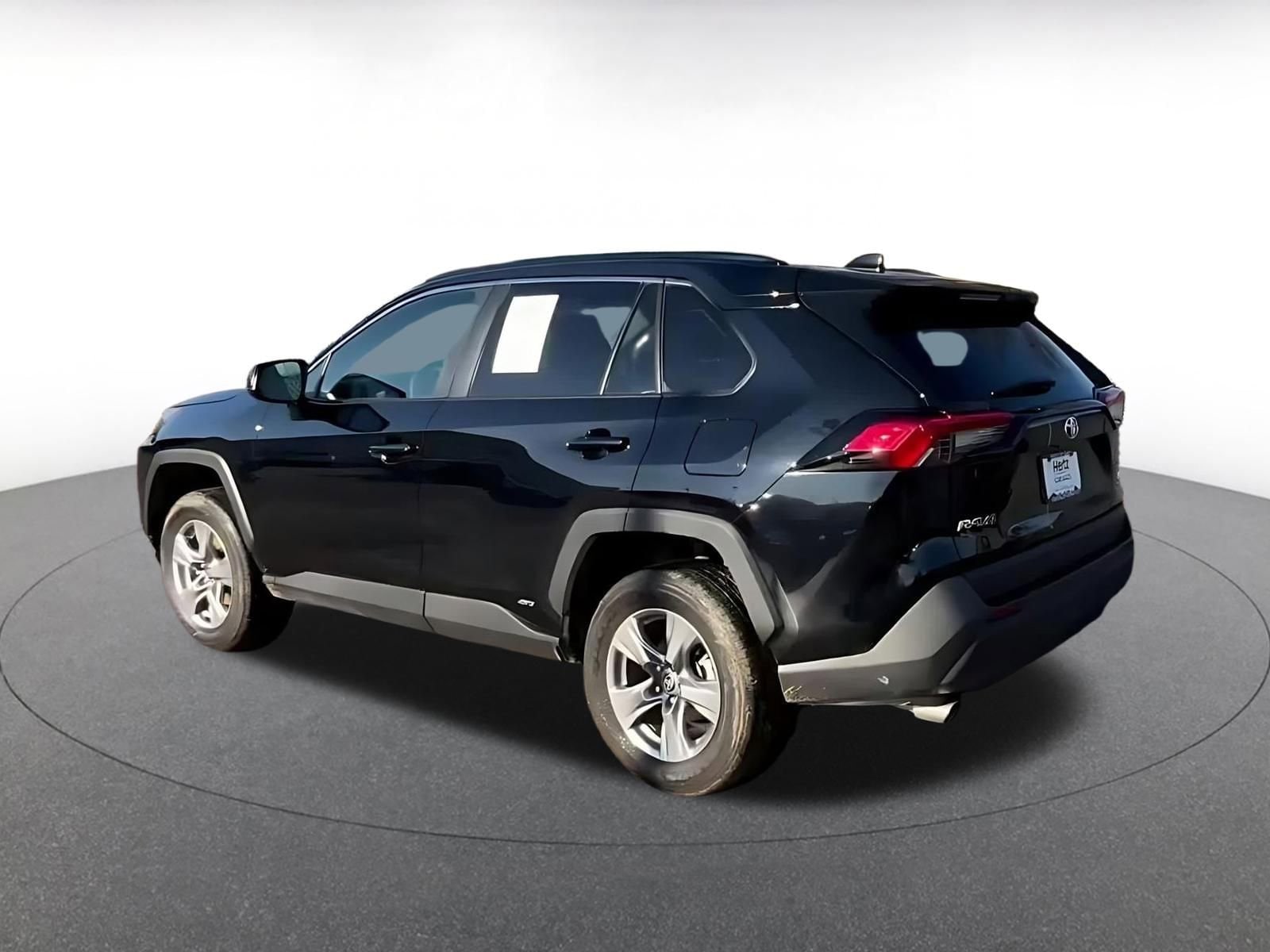 Thumbnail: 2025 Toyota RAV4 - 10