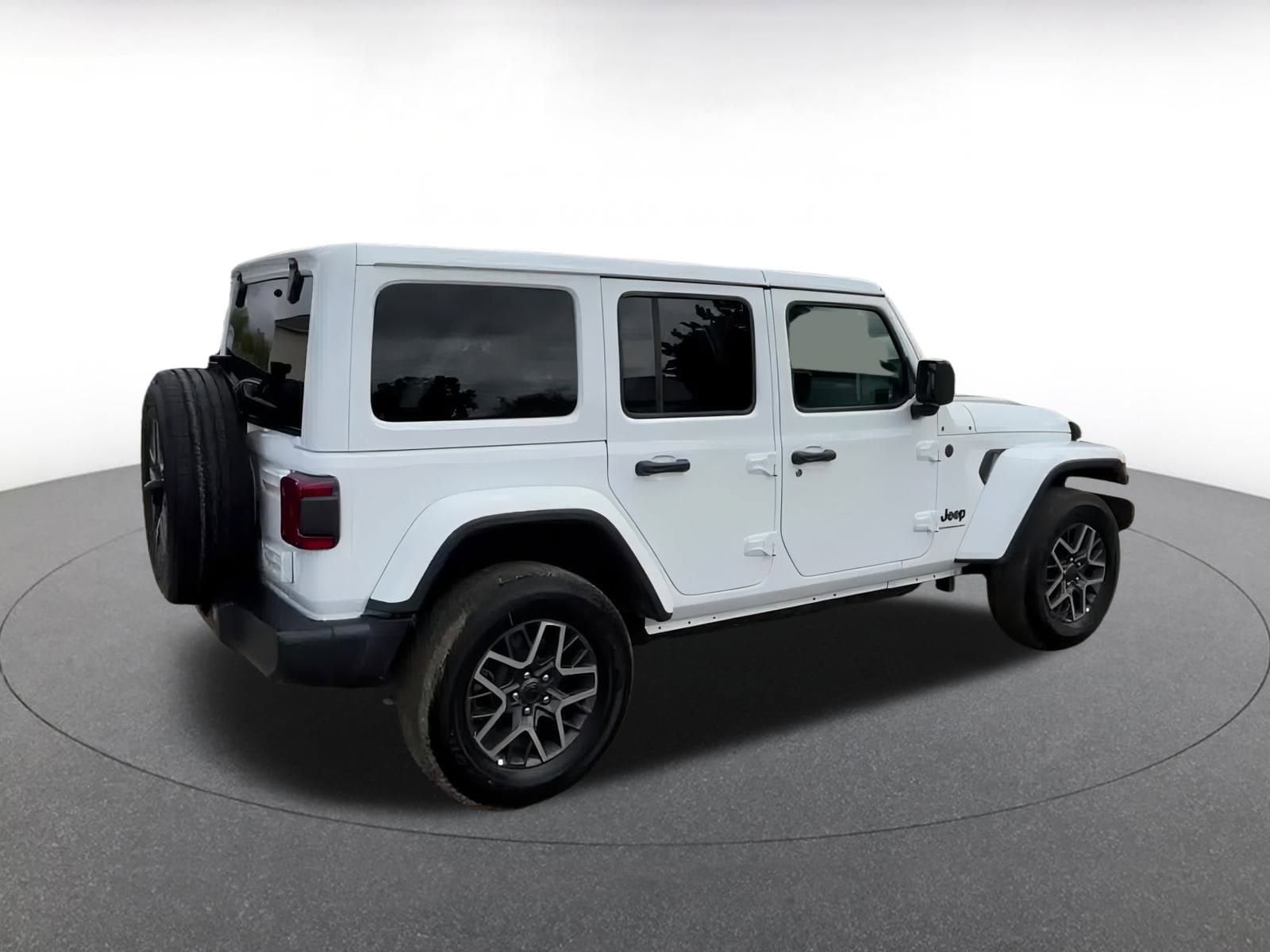 Thumbnail: 2025 Jeep Wrangler - 15