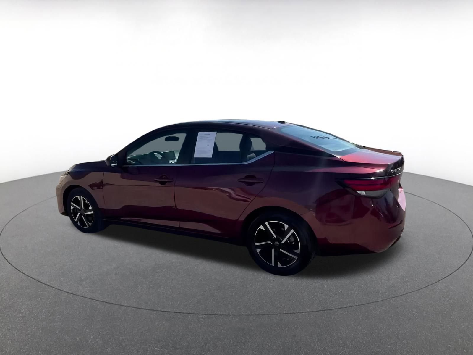 Thumbnail: 2024 Nissan Sentra - 10