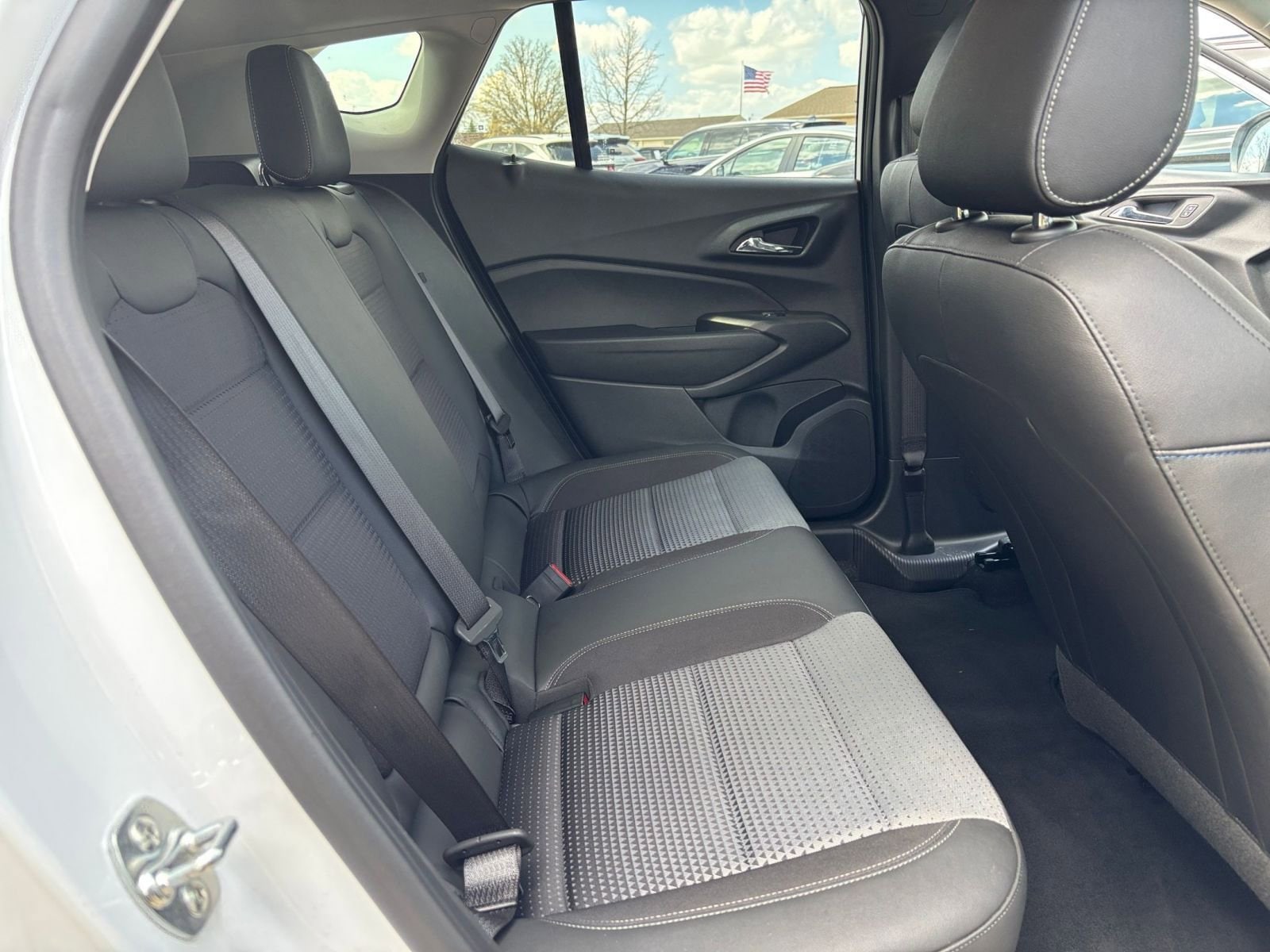 Thumbnail: 2025 Chevrolet Trax - 25